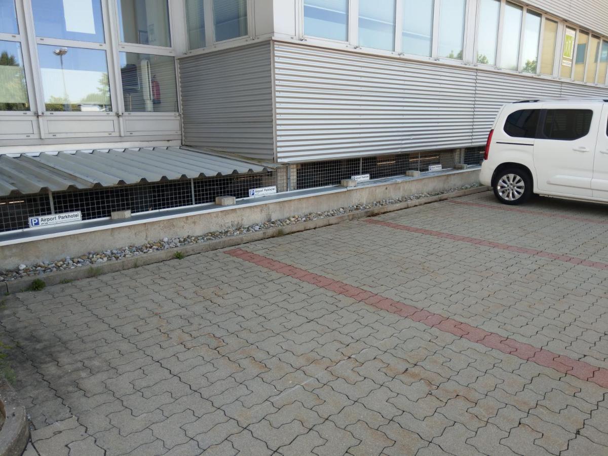Airport Park Hotel Muc Hallbergmoos Buitenkant foto